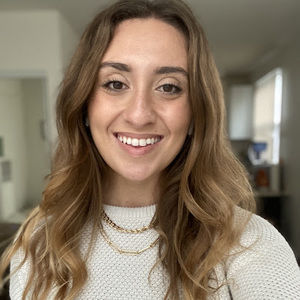 Meet your Posher, Stephanie